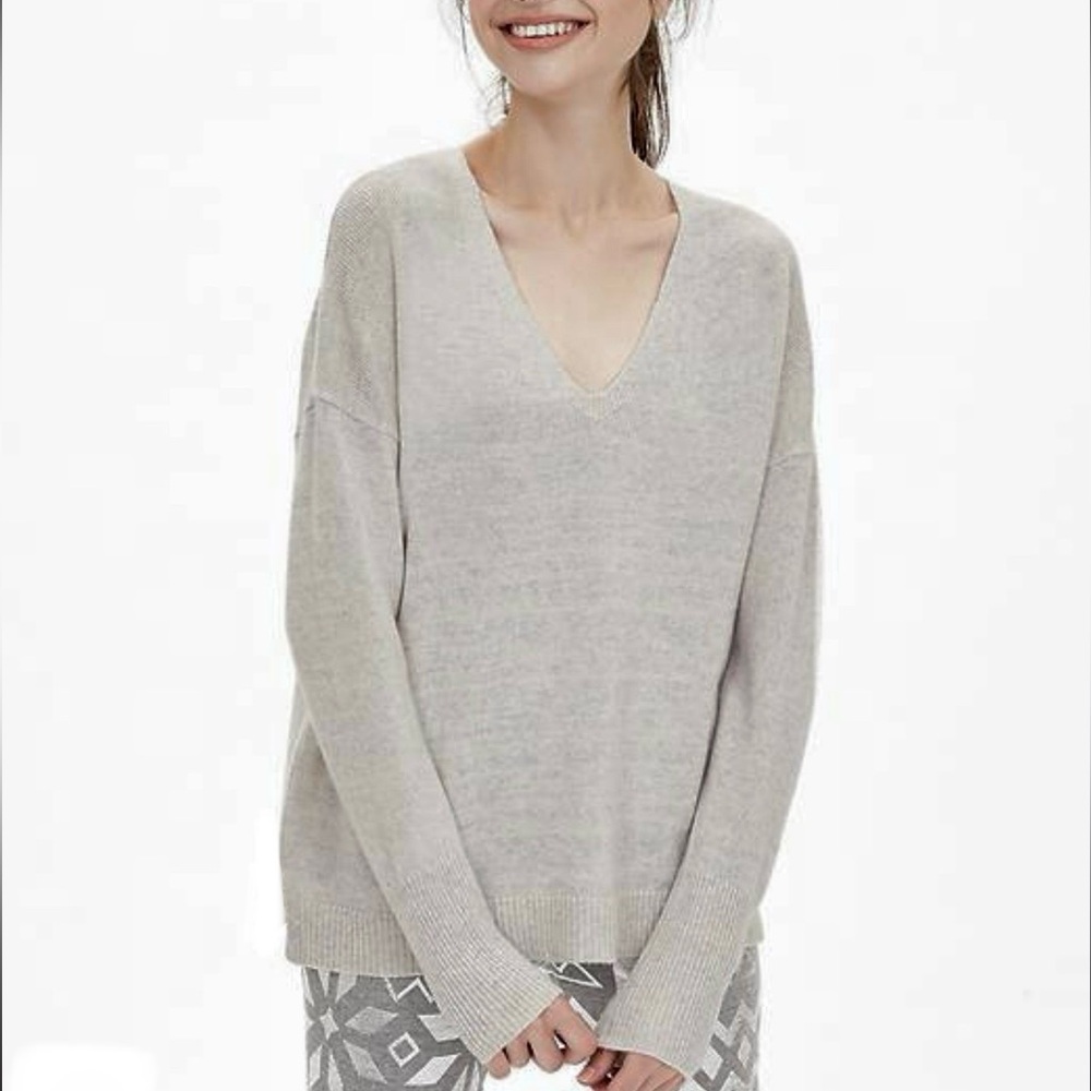 EUC Banana Republic 100% Cashmere Todd & Duncan Gray Sweater, size XS